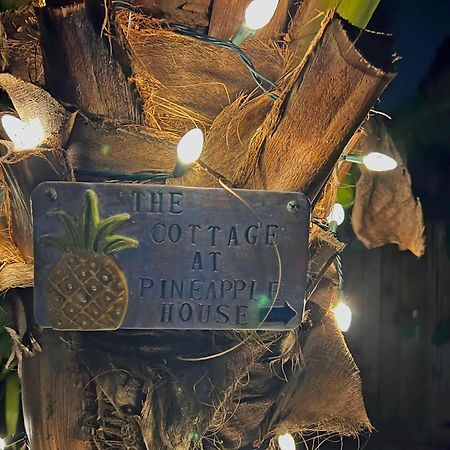 The Cottage At Pineapple House 웨스트 팜 비치 외부 사진