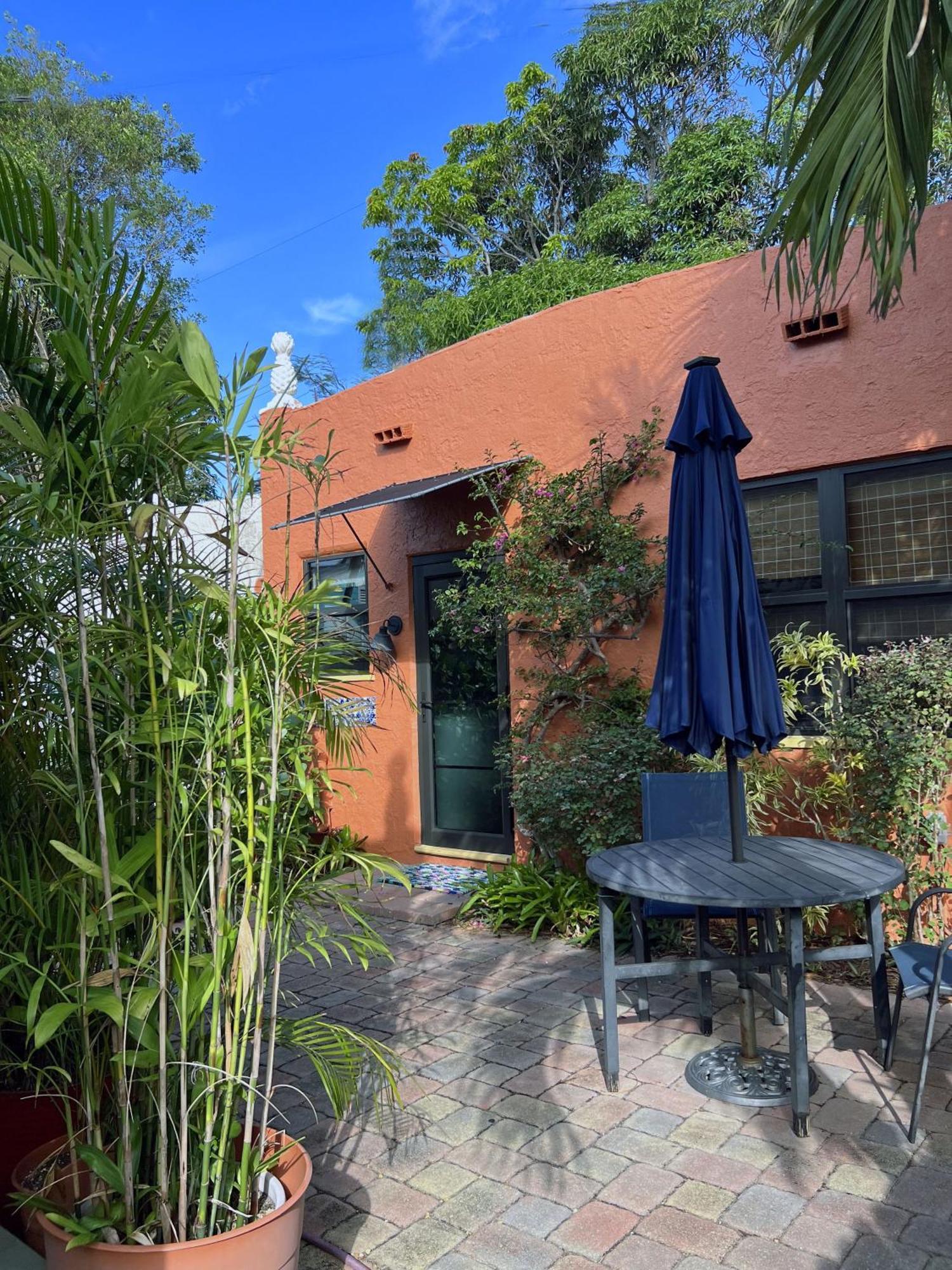 The Cottage At Pineapple House 웨스트 팜 비치 외부 사진
