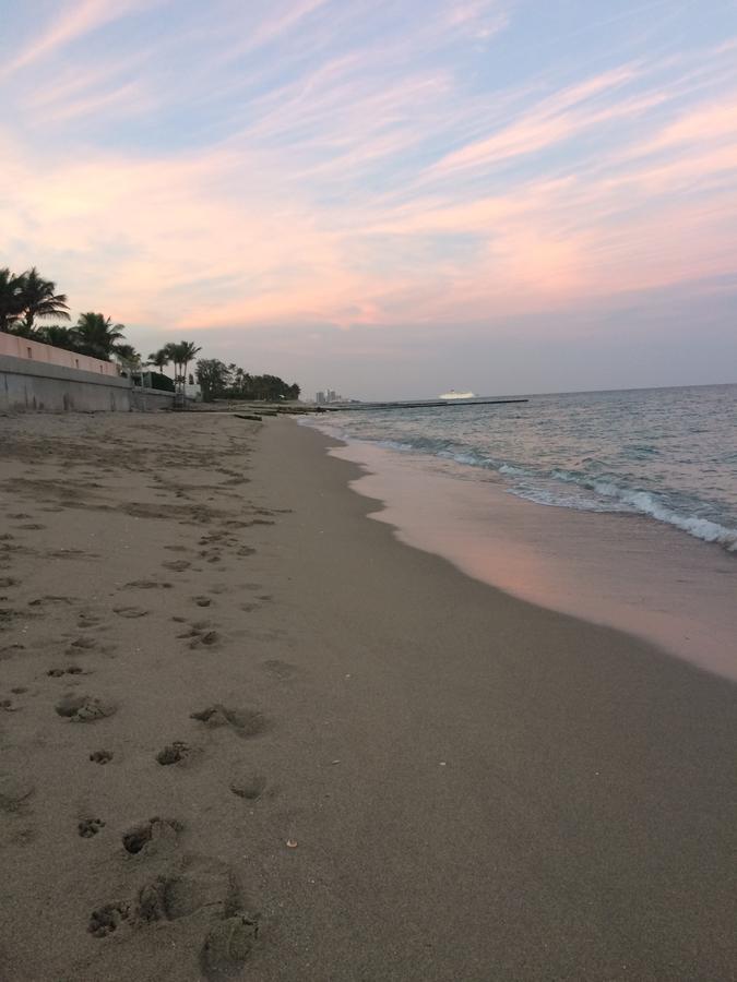 The Cottage At Pineapple House 웨스트 팜 비치 외부 사진